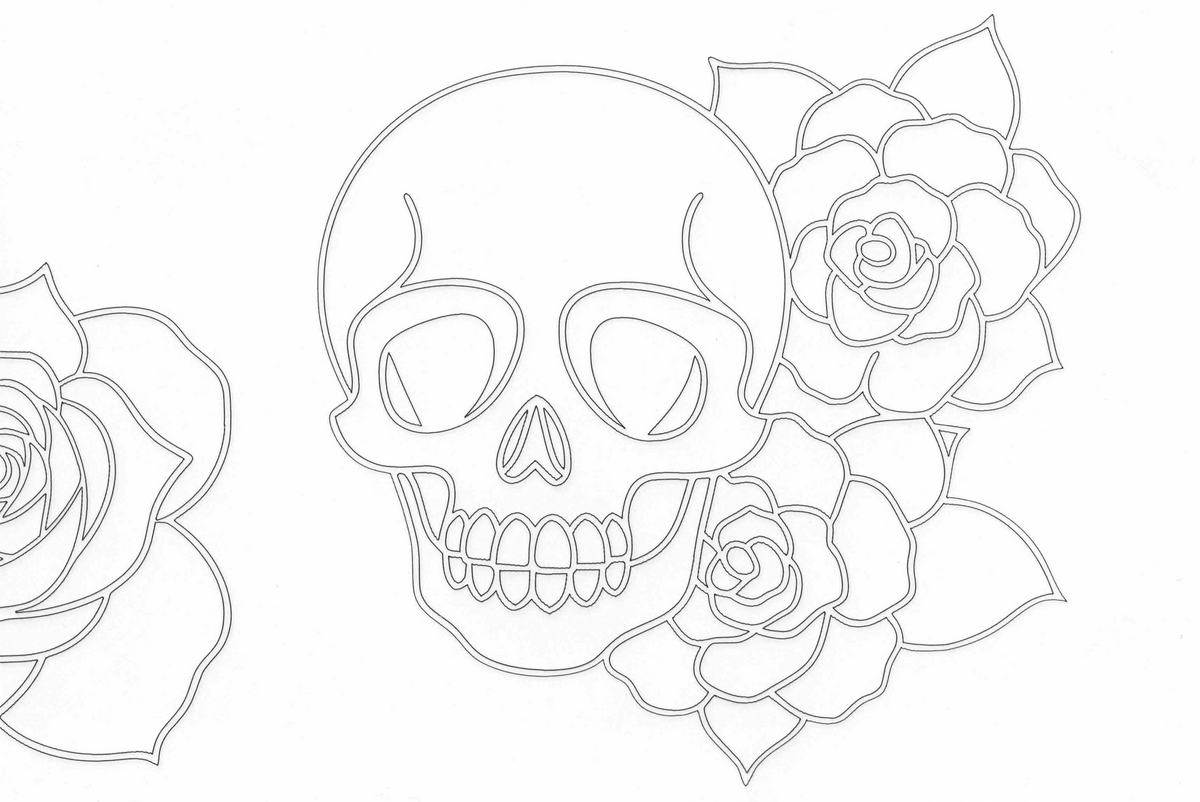 Sandbild Totenkopf mit Rosen